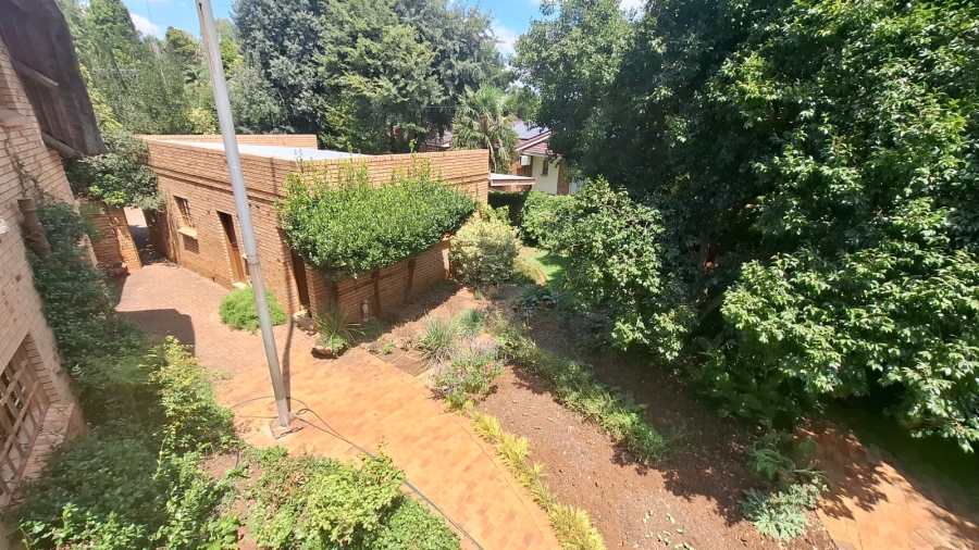 6 Bedroom Property for Sale in Mooivallei Park North West